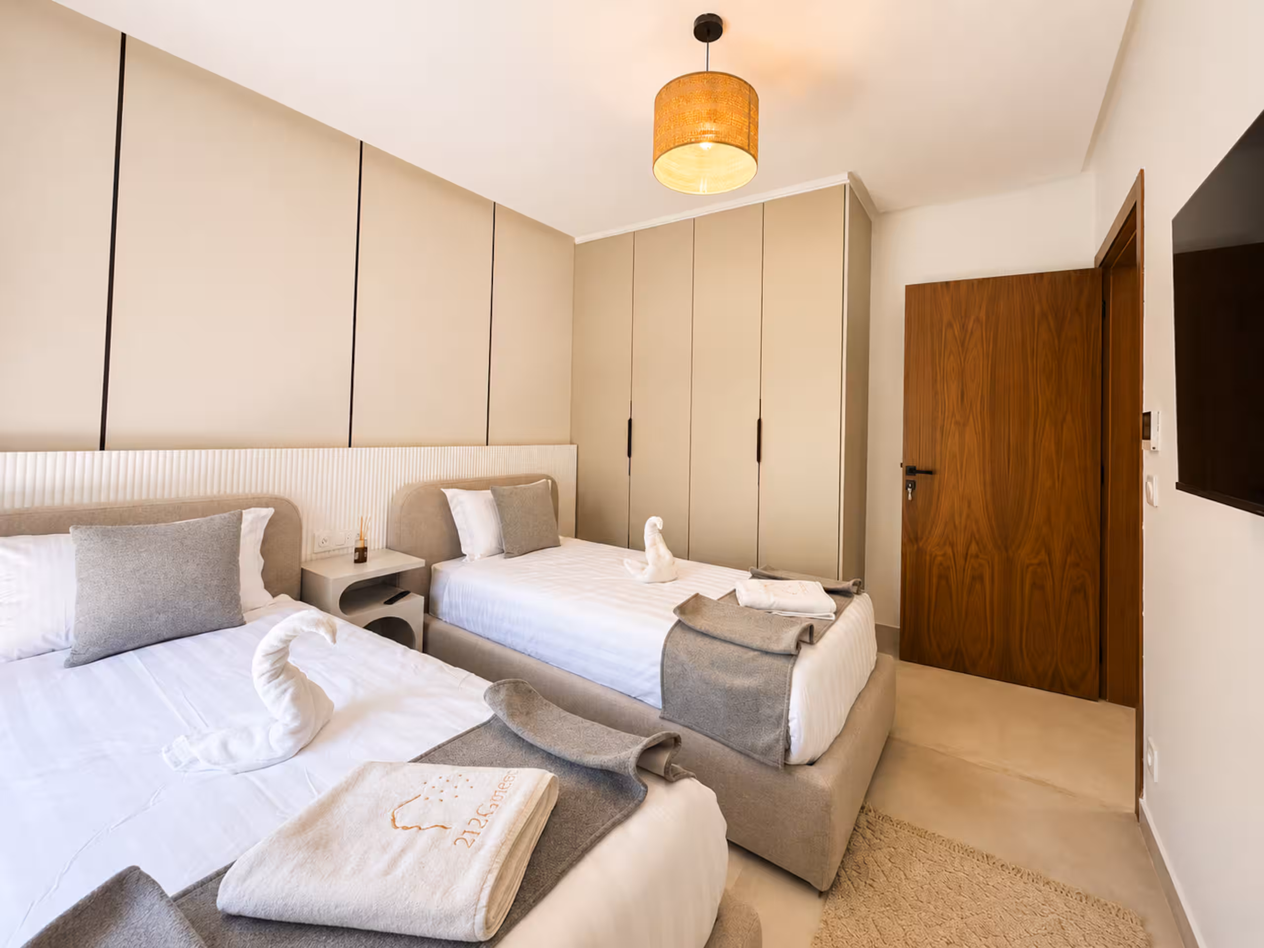 Authentic Villa in Barcelona with Roof Terrace photo 4